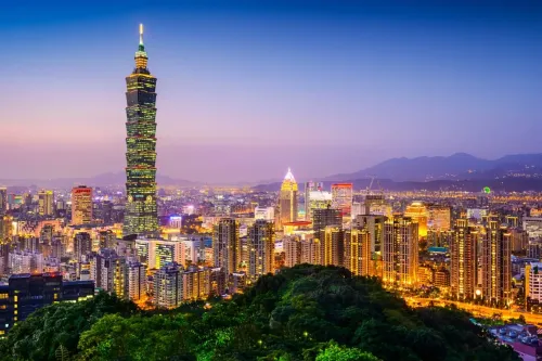 du lich dai loan taipei 101 cuu phan thap phan phat quang son ho nhat nguyet