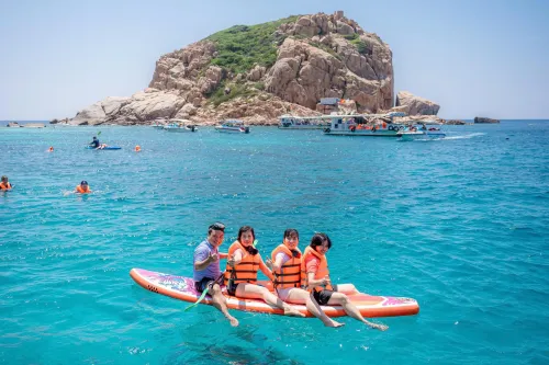 tour-vinh-hy-cam-ranh-resort-5-sao