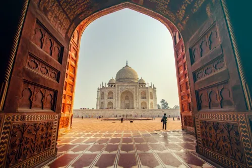 Taj Mahal có gì đặc biệt?