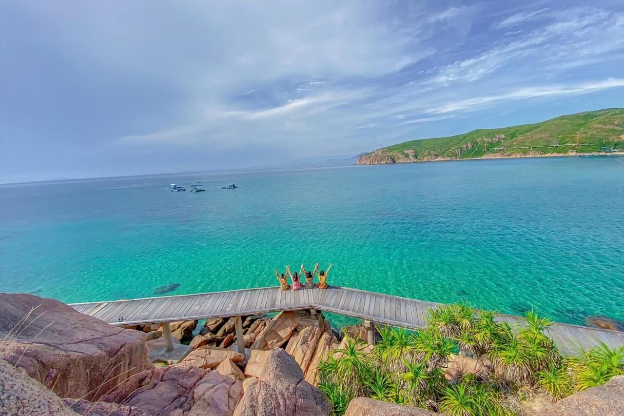 vtour ly son quy nhon tron goi tau lua ky co cong to vo haidangtravel