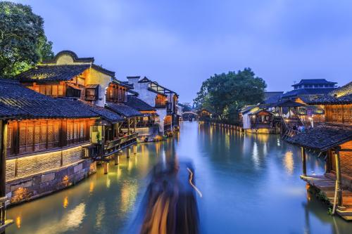 o-tran-lung-linh-dem-tour-trung-quoc-haidangtravel