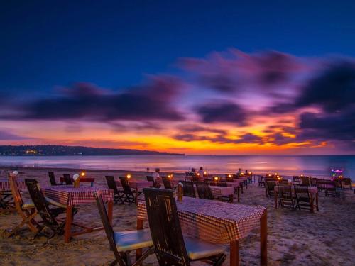 bua toi hoang hon bai bien Jimbaran HAIDANGTRAVEL
